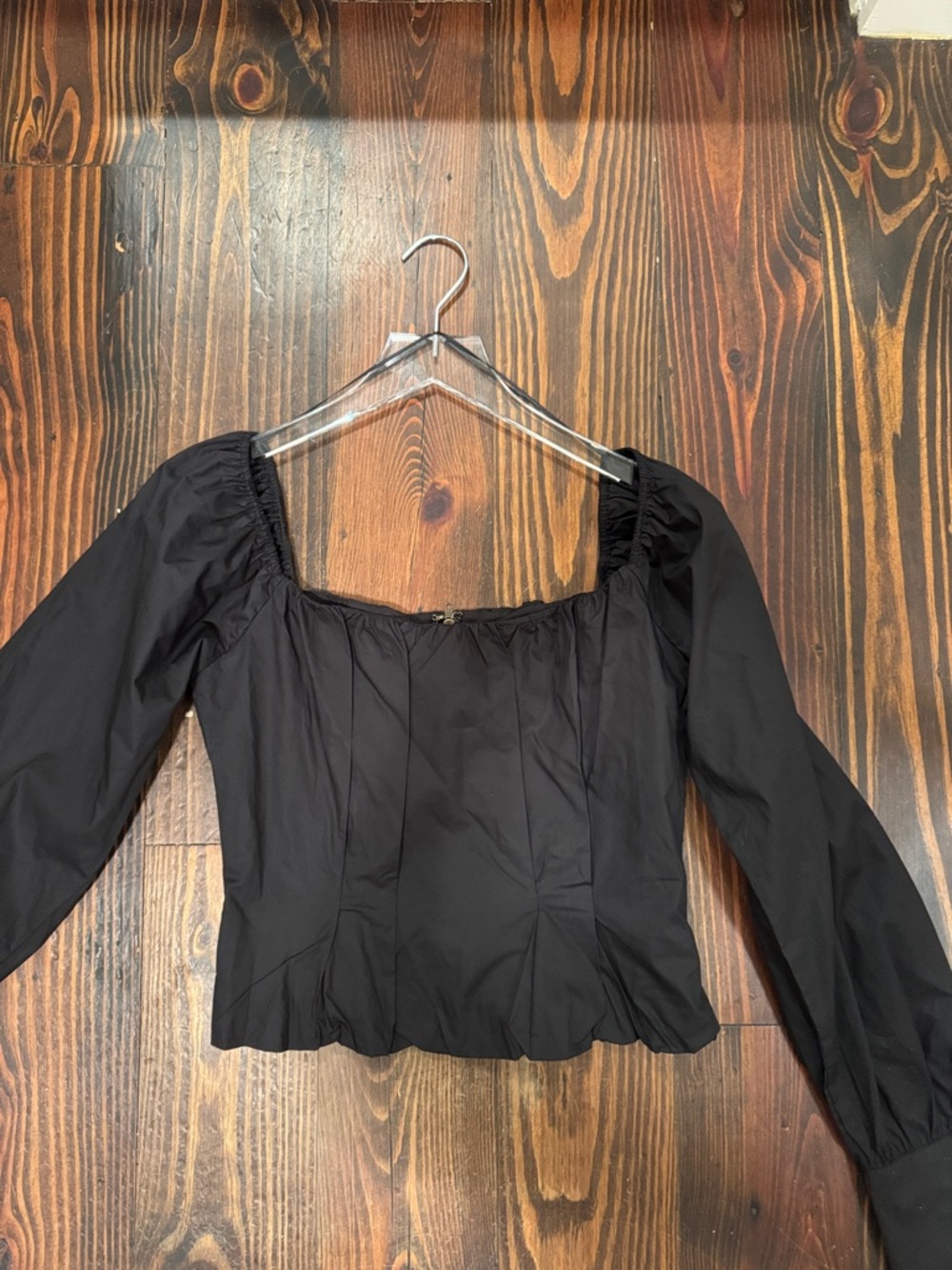 Black Women’s Square Neck Long Sleeve Top